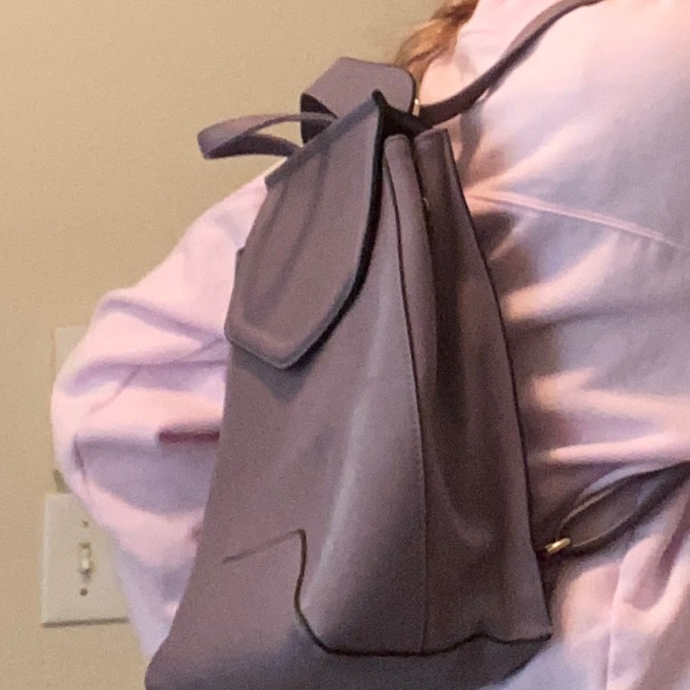 Backpack - Picture 6 of 9